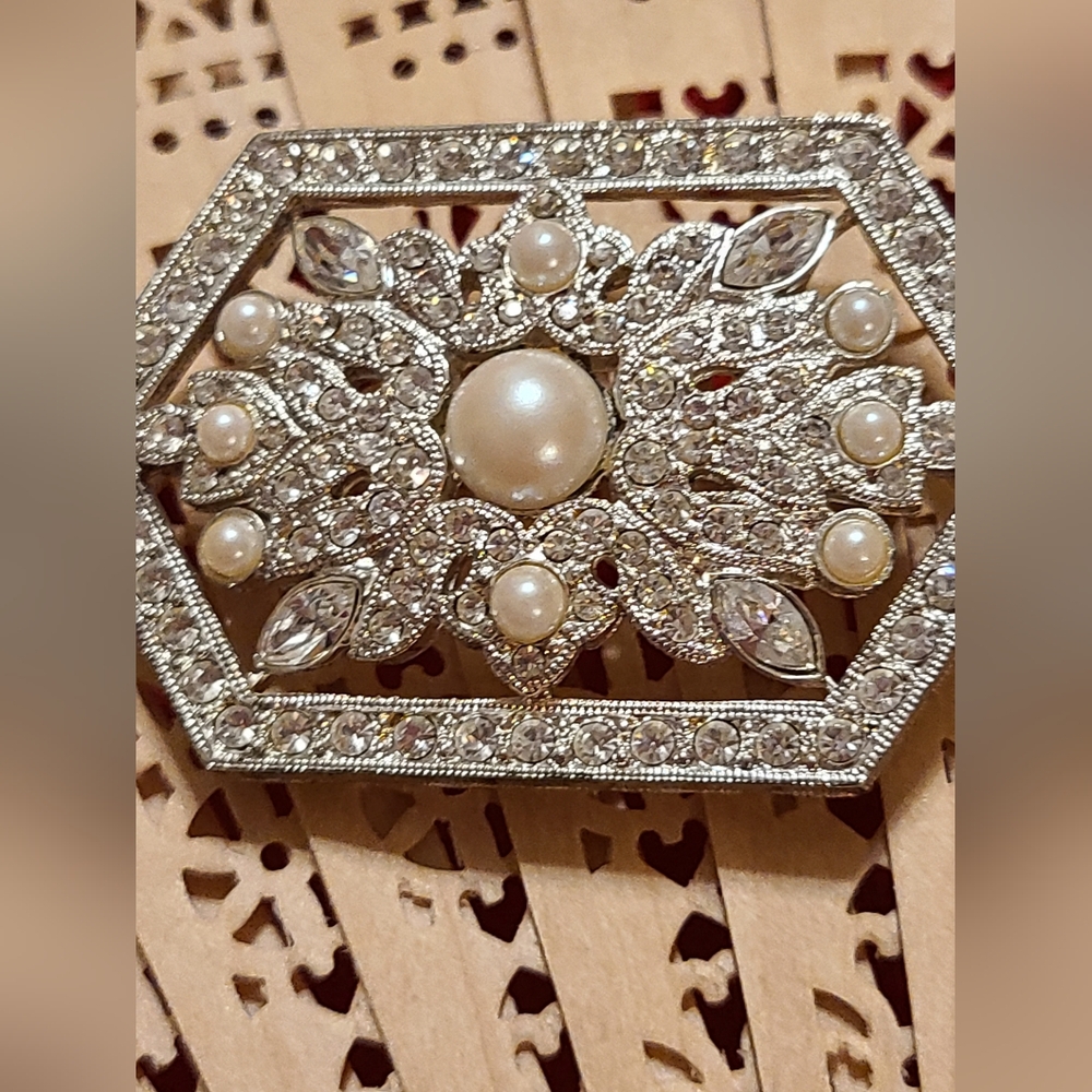 Vintage Brooch for sale - Picture 3 of 9